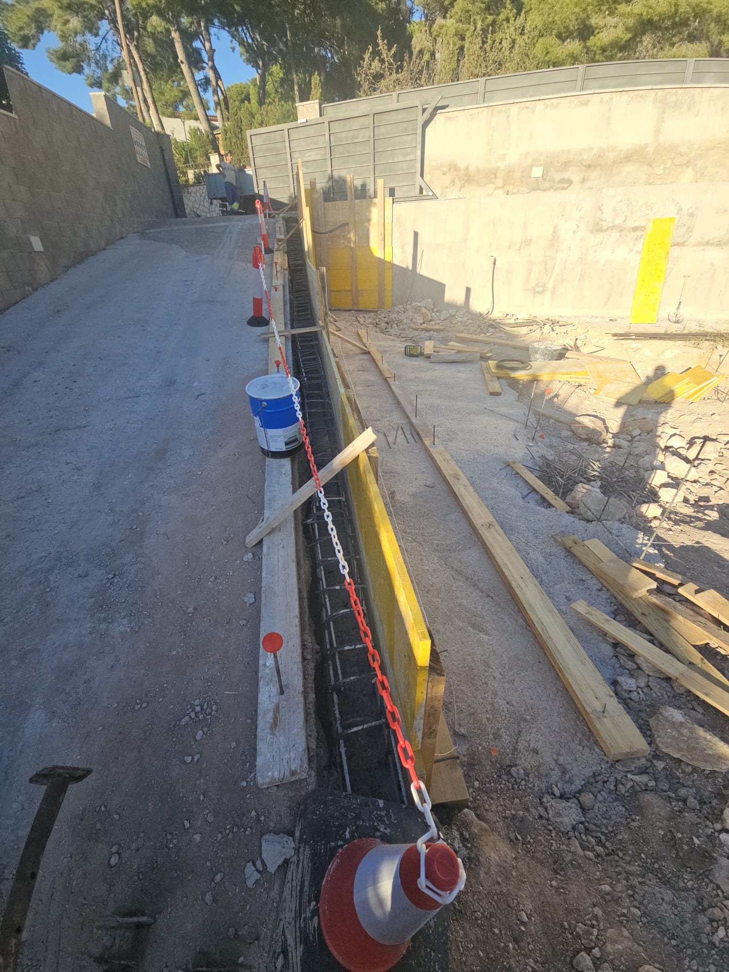 Excavación y muros obra nueva Tarragona
